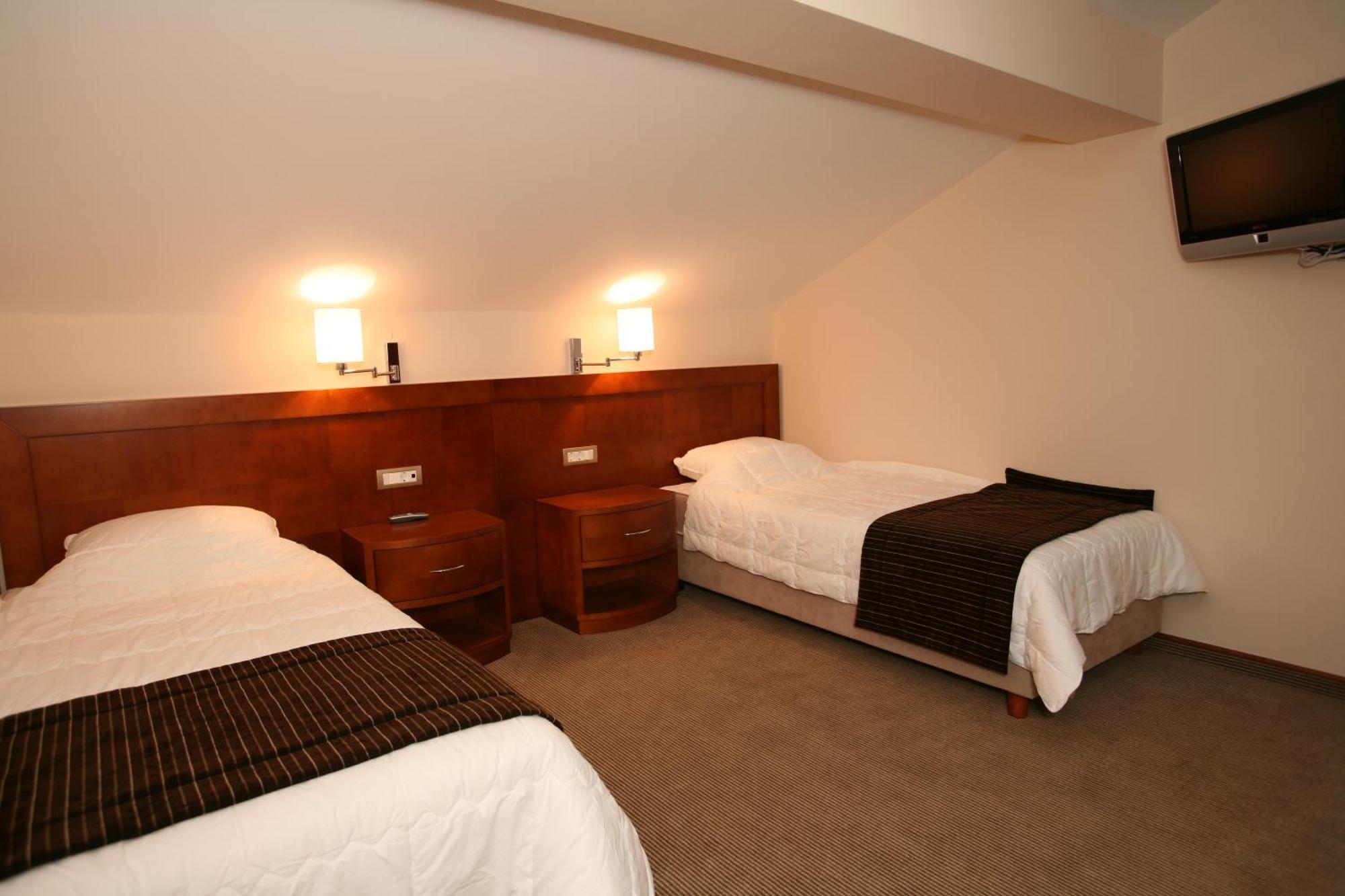 Spa & Wellness Hotel Pinia Malinska Dış mekan fotoğraf