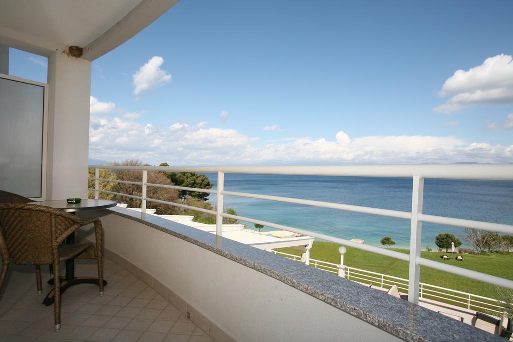 Spa & Wellness Hotel Pinia Malinska Dış mekan fotoğraf