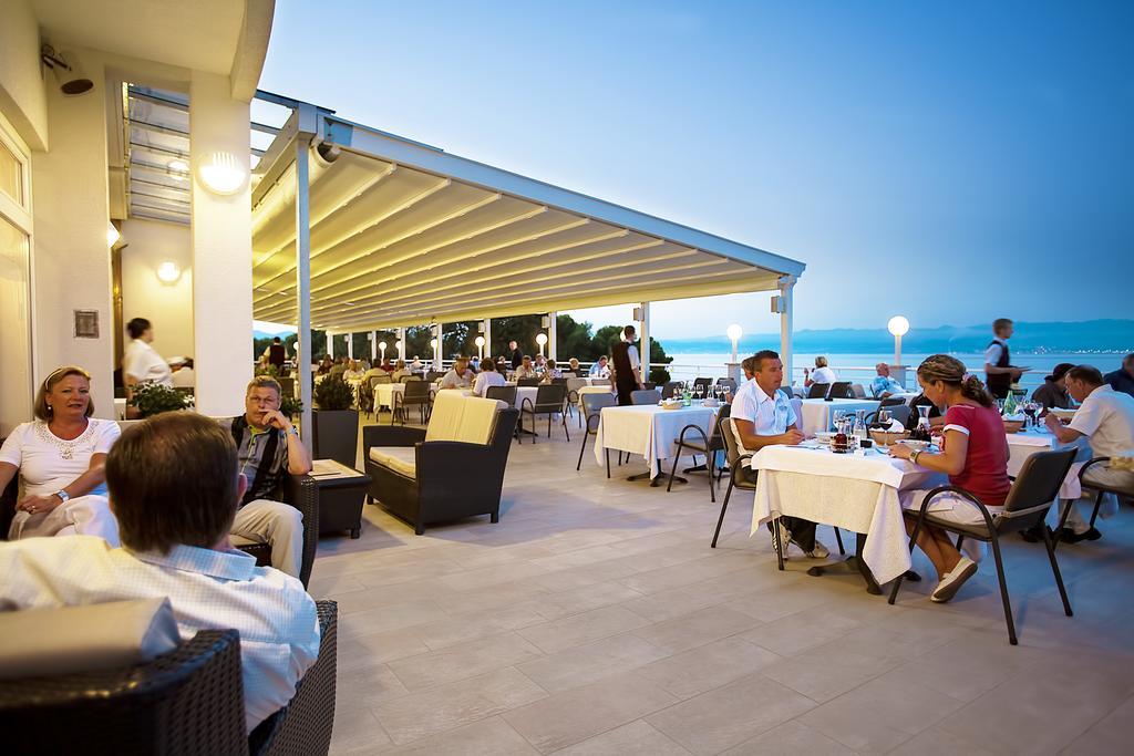 Spa & Wellness Hotel Pinia Malinska Dış mekan fotoğraf