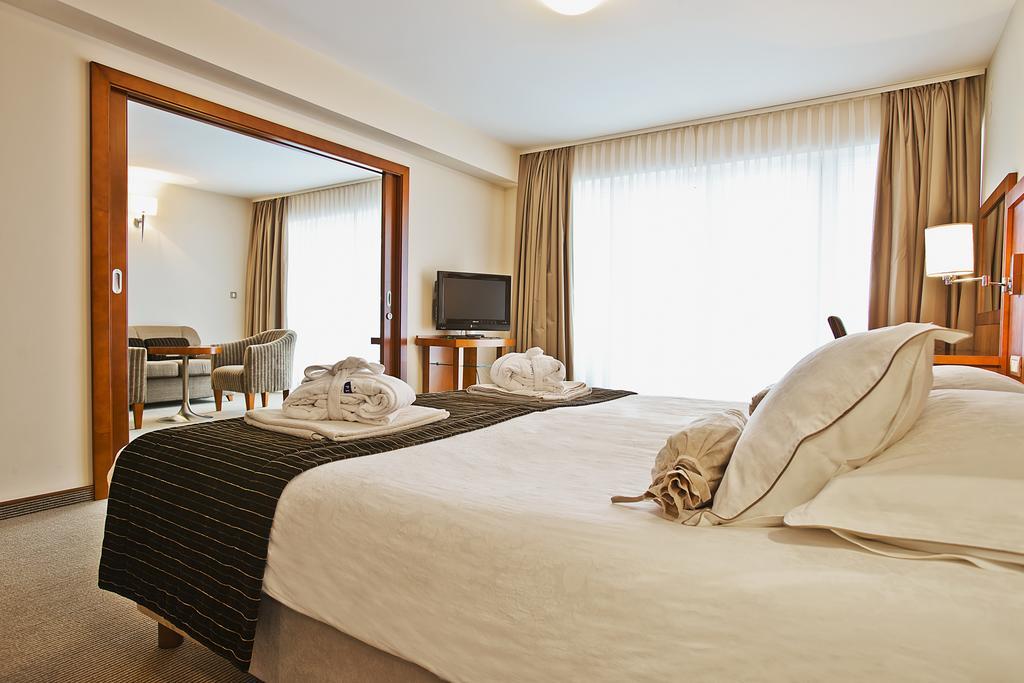 Spa & Wellness Hotel Pinia Malinska Oda fotoğraf